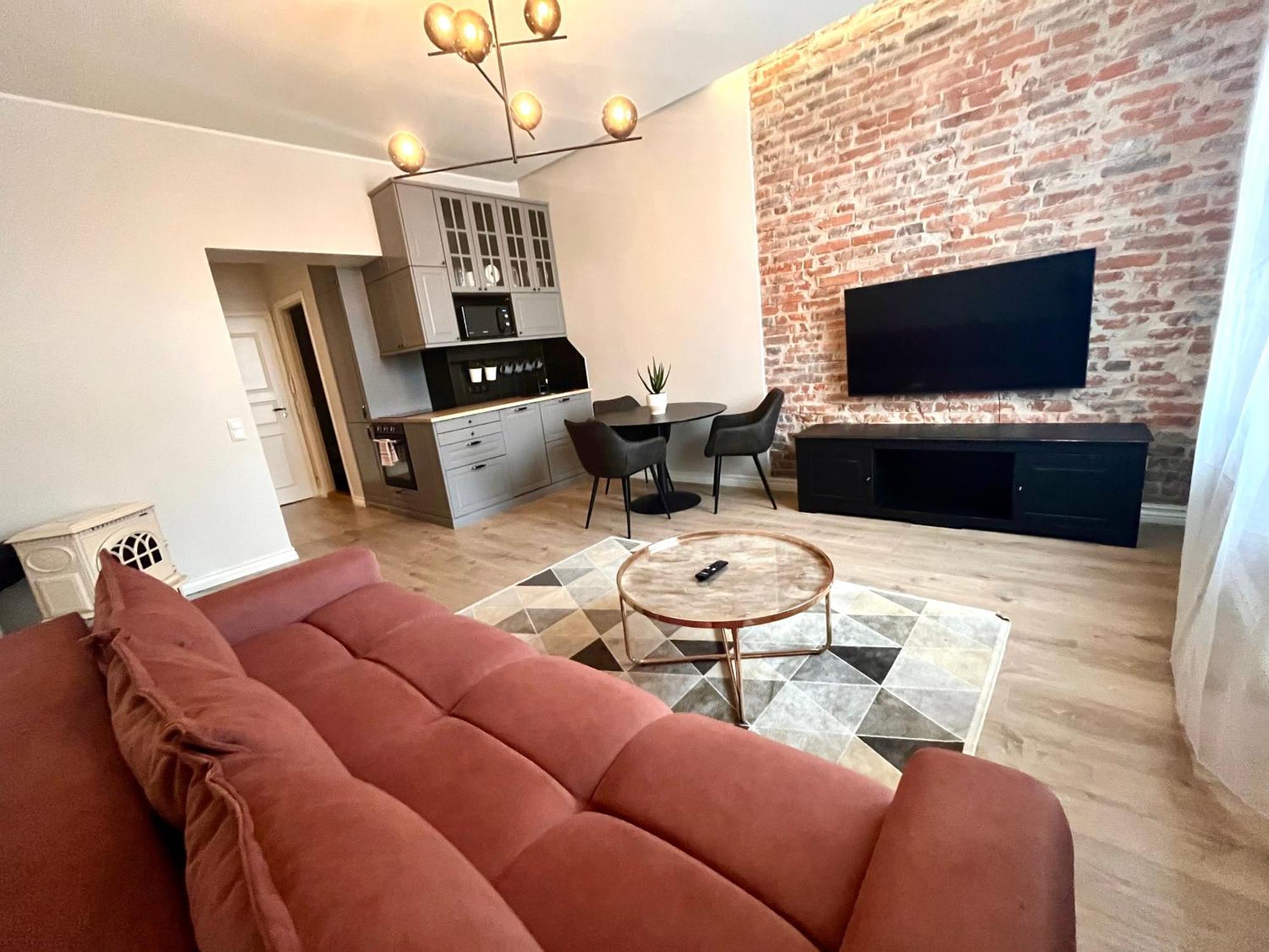 Old Town Apartment - Self Check In โวรู ภายนอก รูปภาพ